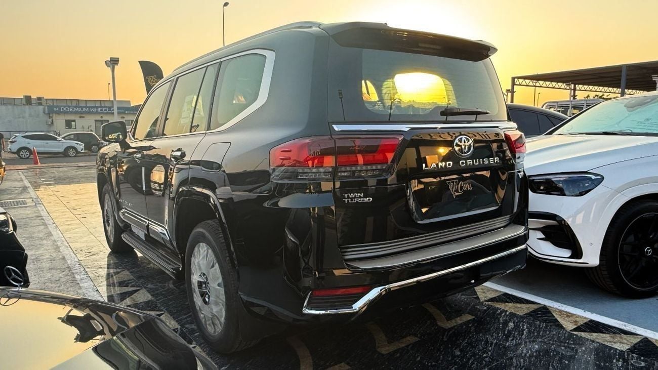 تويوتا لاند كروزر VXR 3.5L