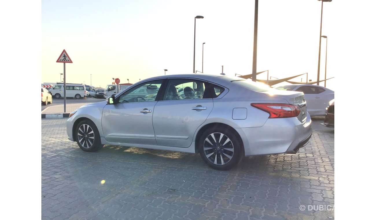 نيسان ألتيما V6 / FULL OPTION / EXCELLENT CONDITION