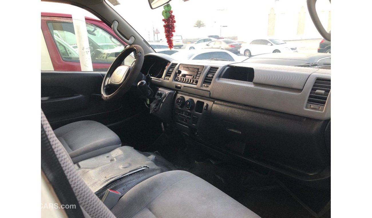 تويوتا هاياس Toyota Hiace 13 str,model:2010.Excellent condition