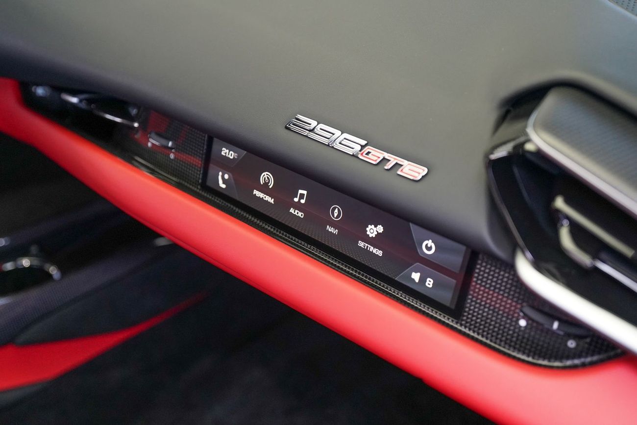 فيراري 296 GTB 3.0T V6 PHEV