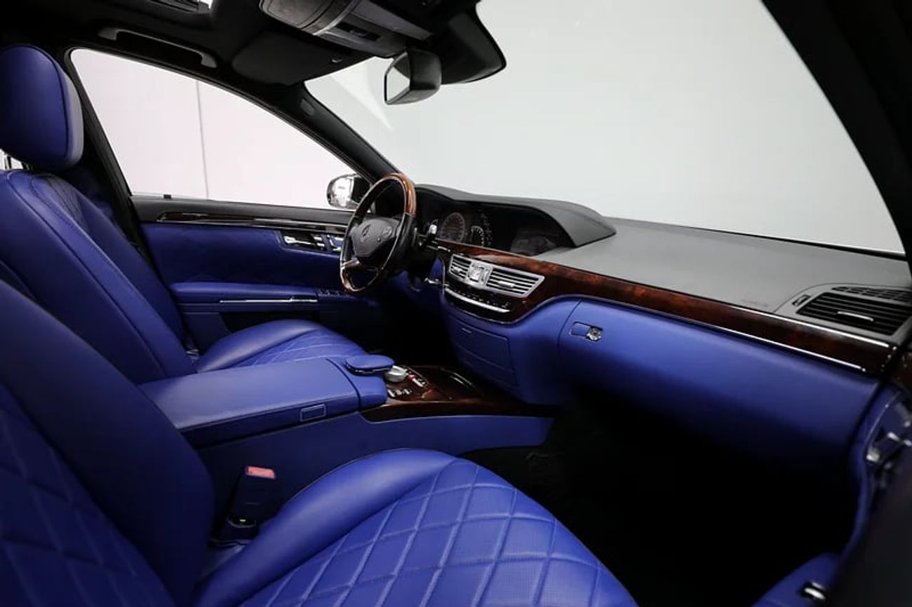 مرسيدس بنز S 350 Upgrade Newest Shape | Maybach Kit | GCC | Perfect Condition Ref#A314640