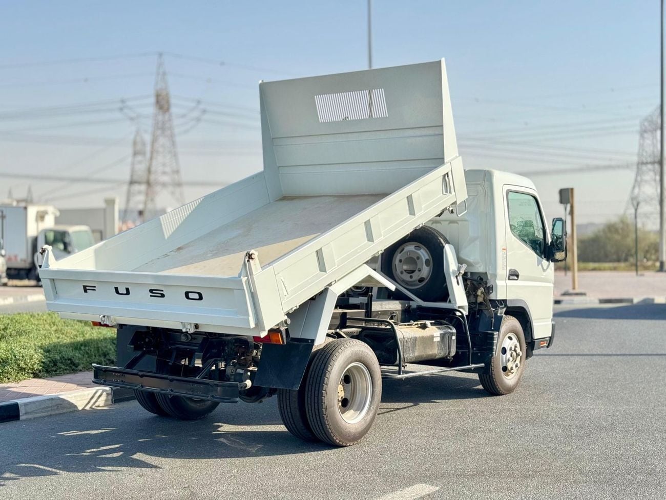 ميتسوبيشي فوسو كانتير Fuso canter 2026 4.2L Diesel