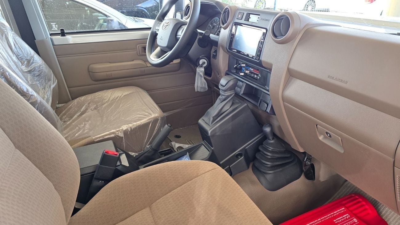 تويوتا لاند كروزر بيك آب TOYOTA LC 79 DOUBLE CABIN 4.0L AT 2025 SILVER