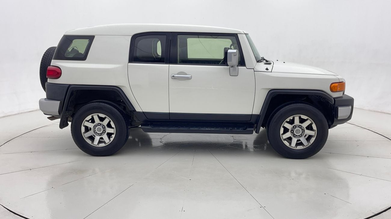 تويوتا إف جي كروزر 2021 GXR | AED 1716/Month | 0 DP | 30 Day Return | Warranty | Service History