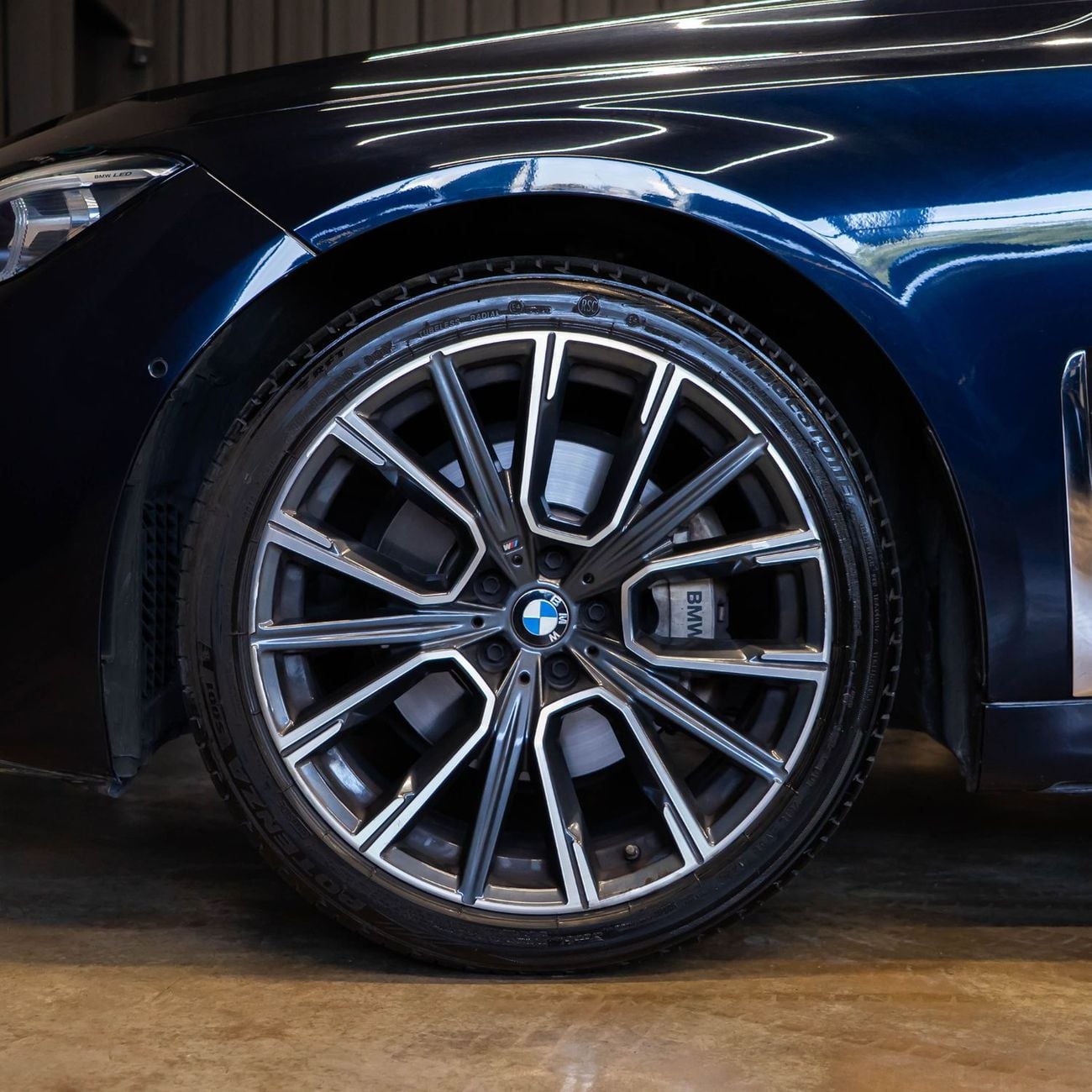 بي أم دبليو 730Li Executive 2.0L