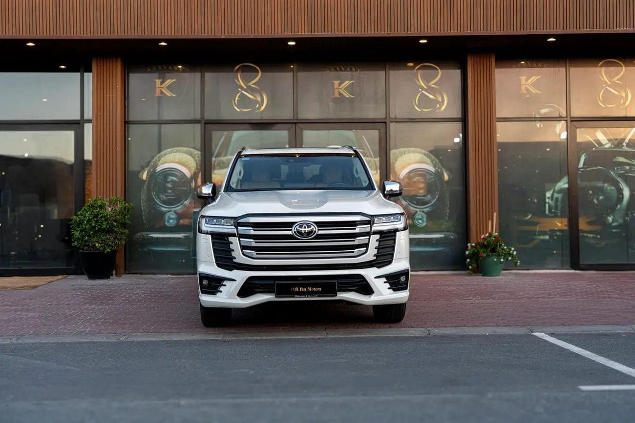 تويوتا لاند كروزر VXR 4.0L VXR | GCC Specs | Super Clean | Low Mileage