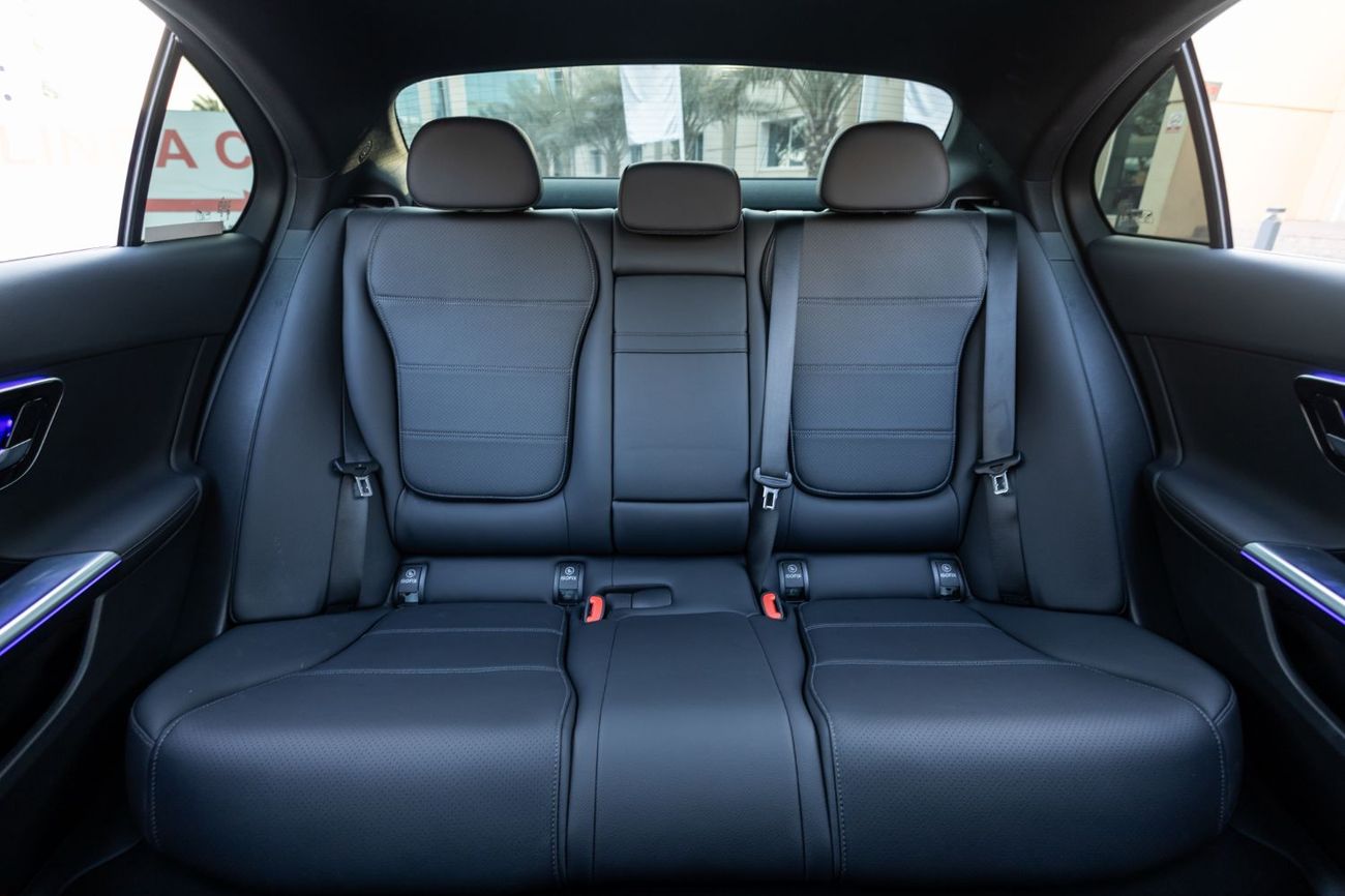 Mercedes-Benz C 200 Premium 2.0L