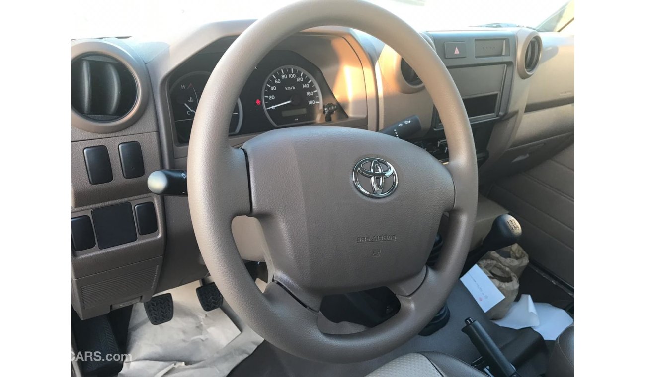 Toyota Land Cruiser Pick Up FULL OPTION