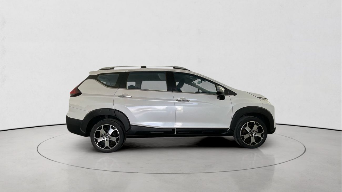 ميتسوبيشي إكسباندر كروس Premium | شامل الضمان | 0 ﺪﻔﻋﺓ ﺃﻮﻟﻯ