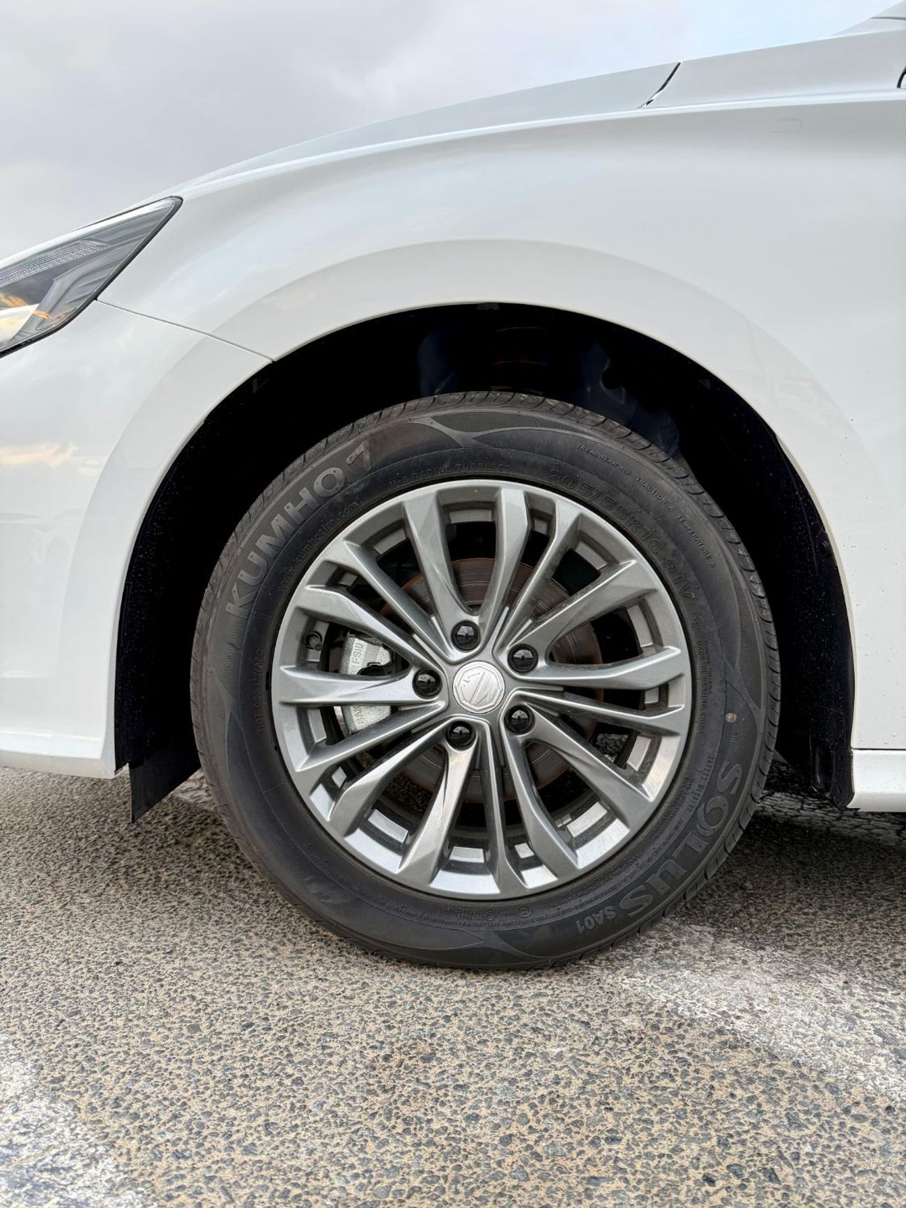 أم جي 5 MG5 - 1.5 - Luxury - 2025