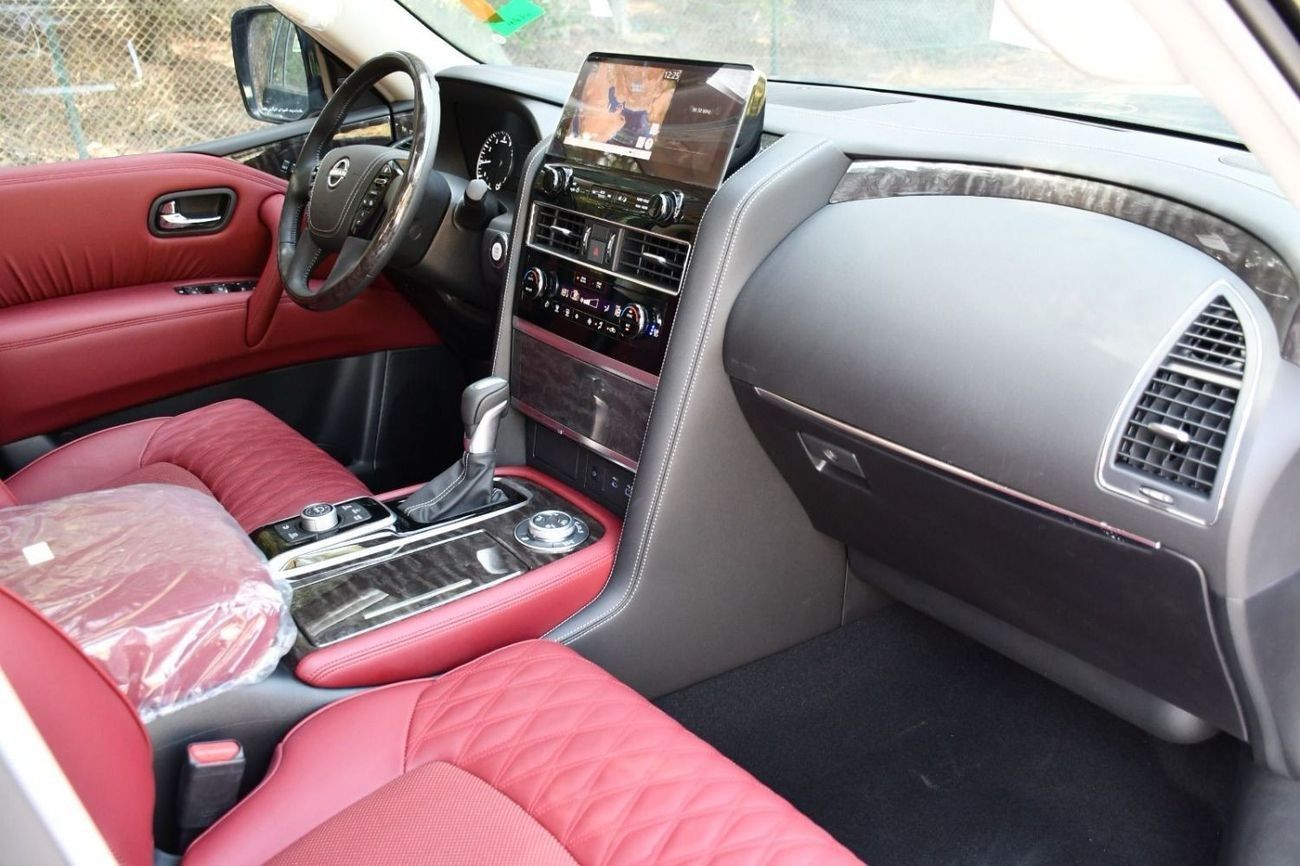 Nissan Patrol Nissan Patrol Platinum 2024 0km  Black / red