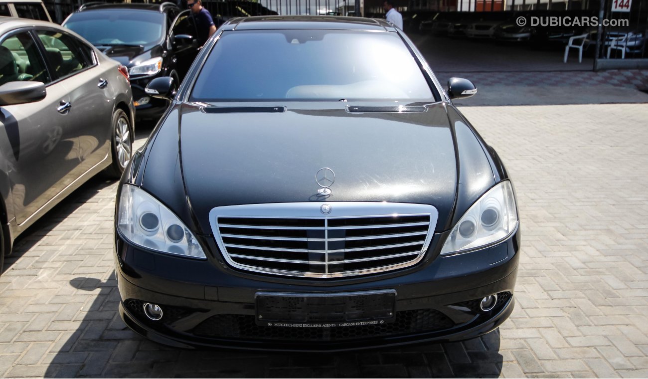 Mercedes-Benz S 500