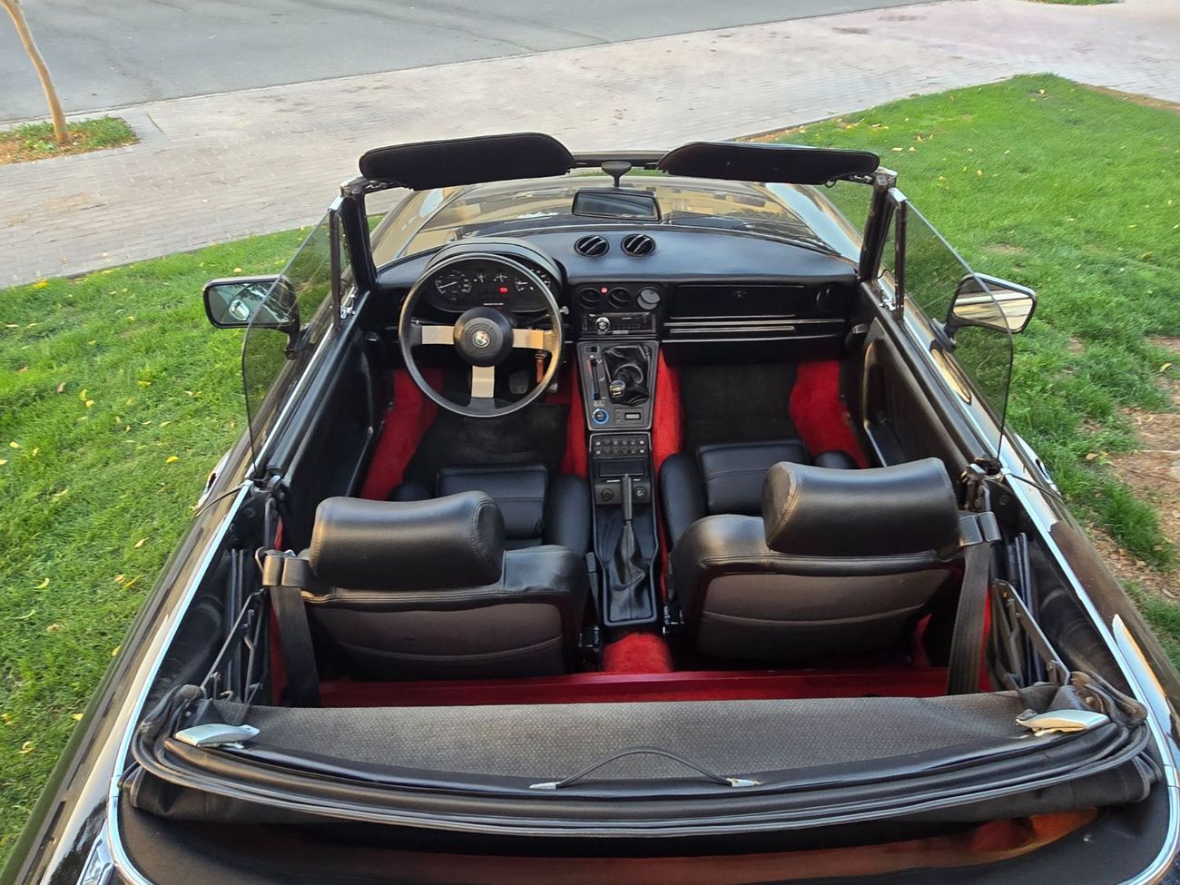 ألفا روميو سبايدر ALFA ROMEO SPIDER VELOCE INJECTION CONVORTEBLE