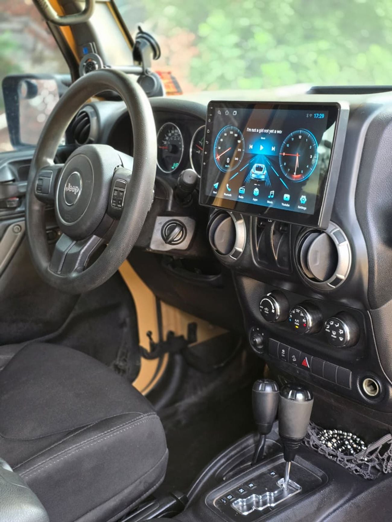Jeep Wrangler Sport 3.6L A/T JEEP WRANGLER 2014 GCC // ORGINAL PAINT // PERFECT CONDITION // ACCIDENT FREE