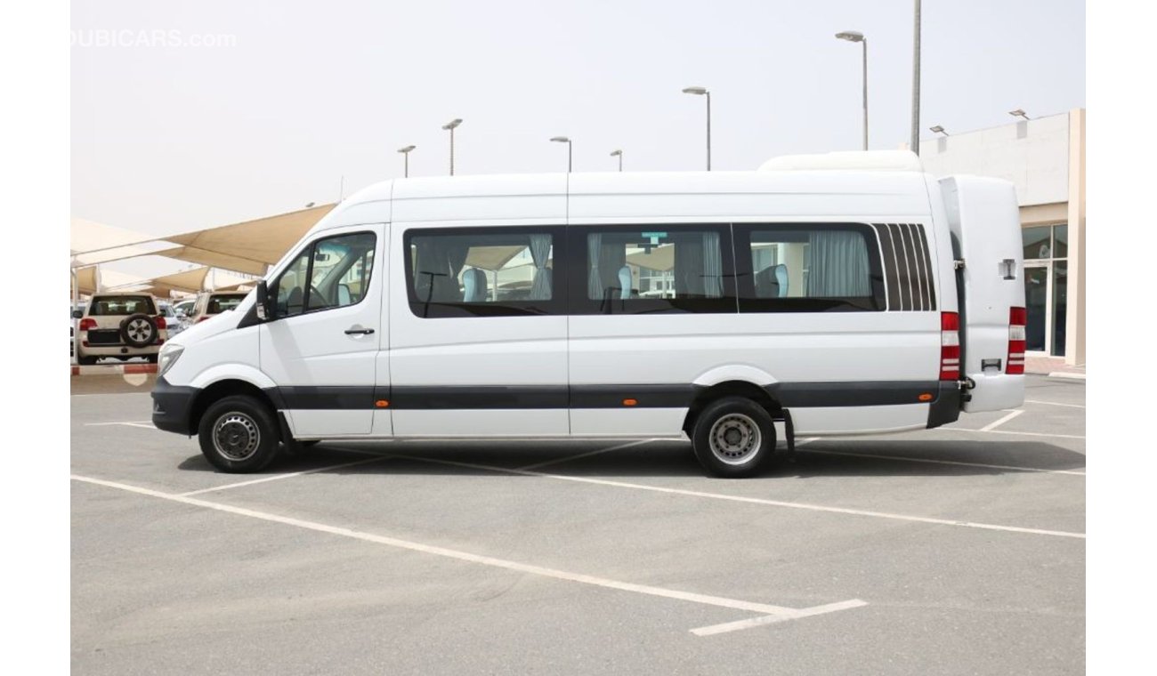 مرسيدس بنز سبرينتر 18 SEATER TOURIST VAN WITH GCC SPECS