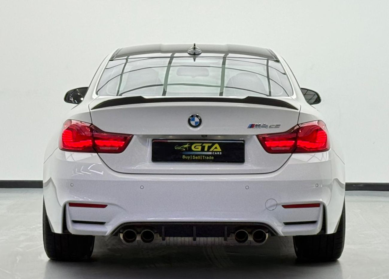 BMW M4 CS 3.0L 2018 BMW M4 Club Sport ,Full BMW Service History ,Excellent Condition ,GCC