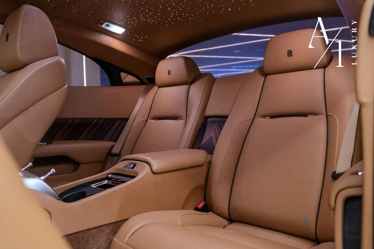 Rolls-Royce Wraith 2015 Rolls Royce Wraith, Full Service History, Starlight Roof, Excellent condition, GCC