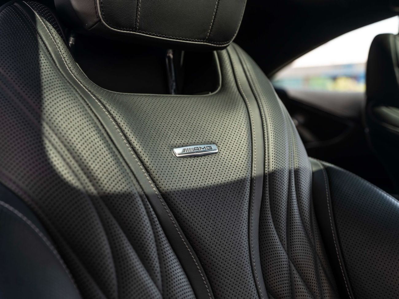 Mercedes-Benz S 63 AMG Std 5.5L