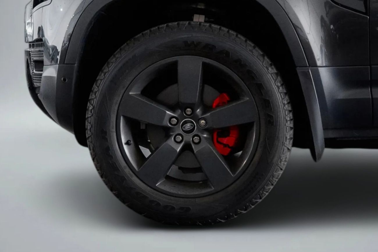 Land Rover Defender P300 90 SE 2.0L (6 Seater)