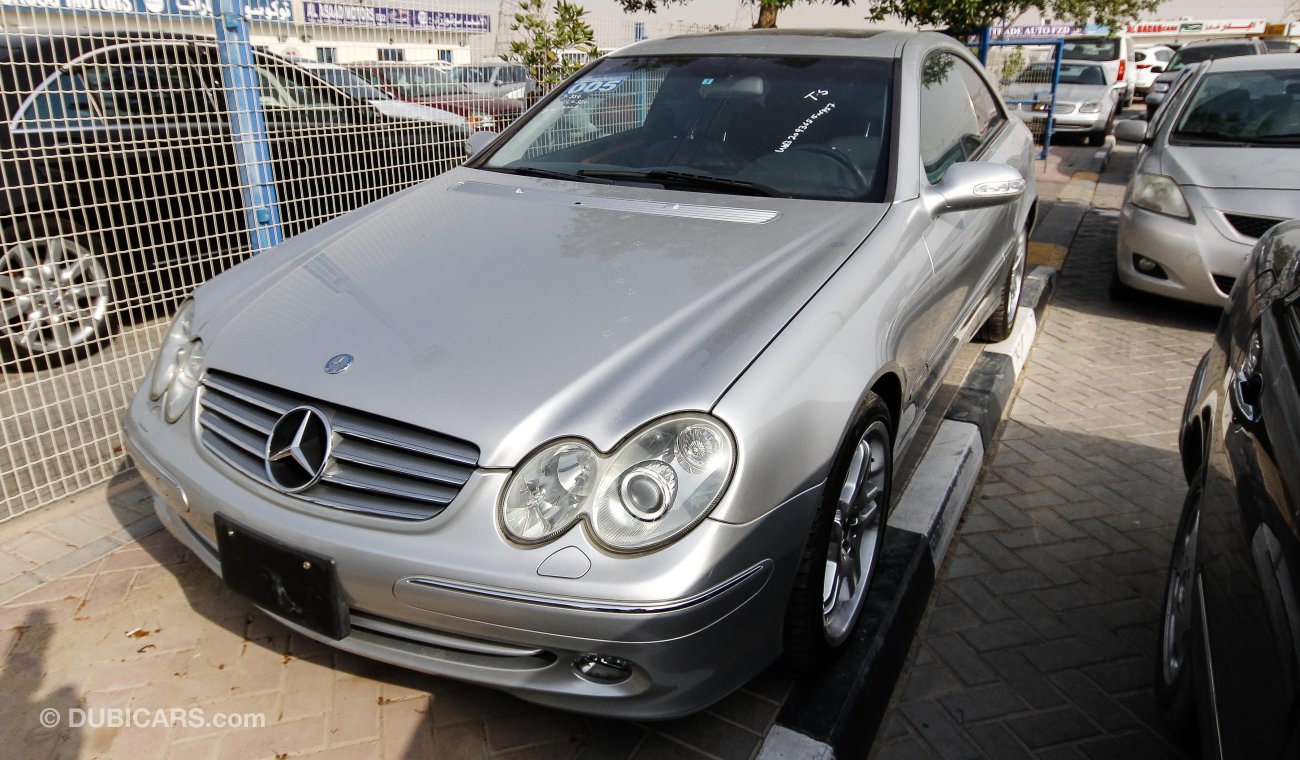 Mercedes-Benz CLK 320