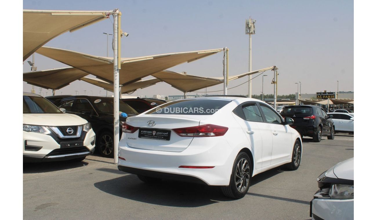 Hyundai Elantra GL High HYUNDAI ELANTRA 2017 - FULL OPTION - ENGINE 1600 CC - ACCIDENTS FREE - GCC