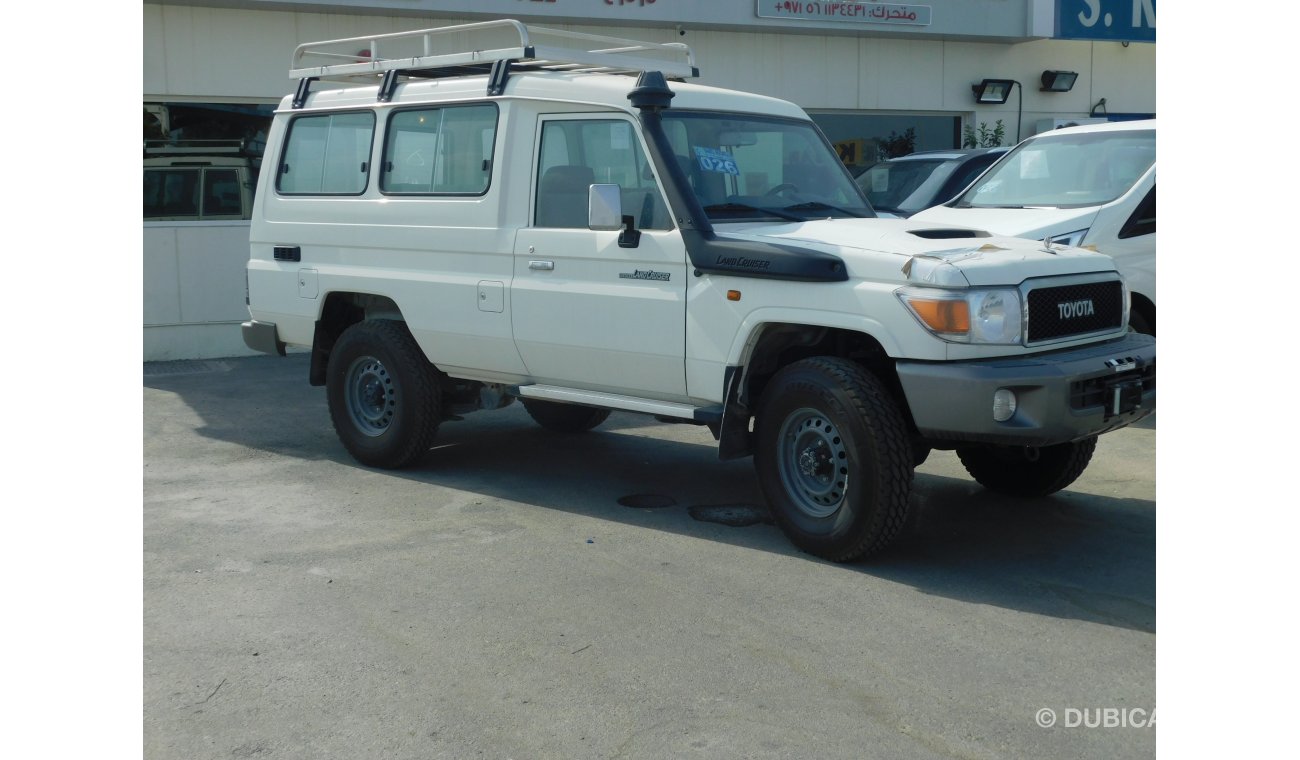 Toyota Land Cruiser Hard Top 78 Hardtop 4.5L Diesel 4WD M/T-ABS-3 Door -Winch,Diff.Lock