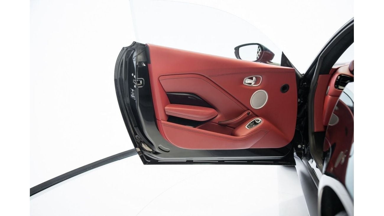 Aston Martin Vantage Aston Martin Vantage V8