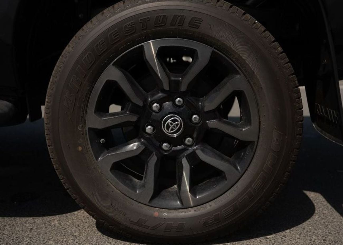 Toyota Hilux 2026 Toyota Hilux Adventure (4.0L V6  4WD)