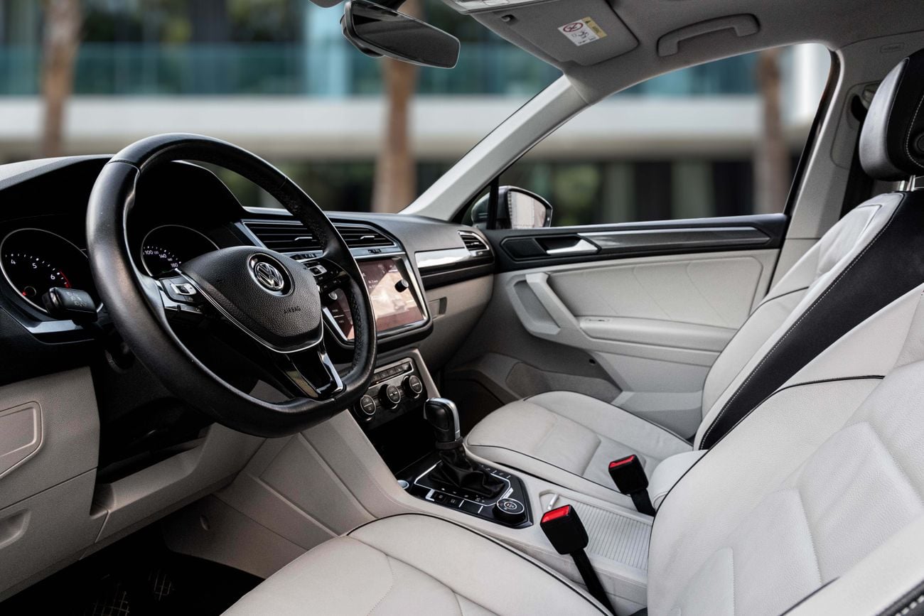 Volkswagen Tiguan Tiguan SEL | 1,273 P.M | 0% Downpayment | Tiguan SEL 2.0L | Under Warranty!