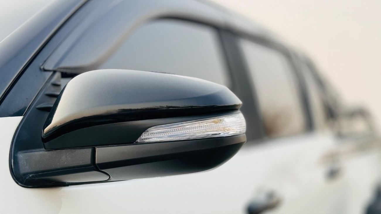 تويوتا هيلوكس -