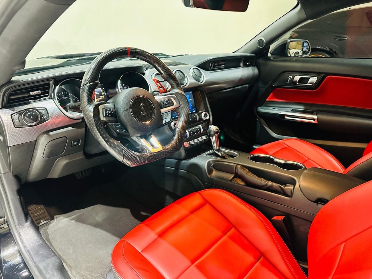 Ford Mustang GT Premium 5.0L V8