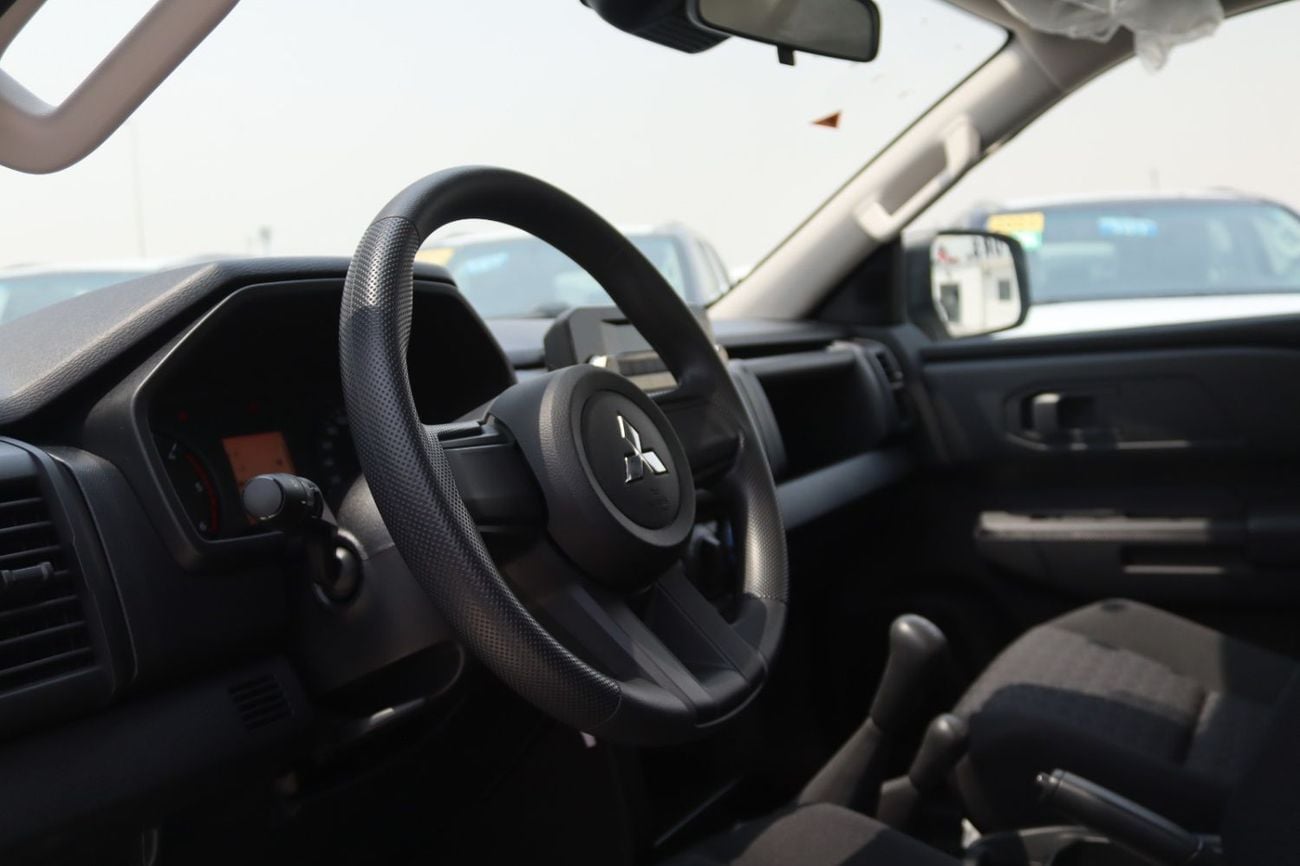 Mitsubishi L200 MITSUBISHI L200 4X4 M/T PETROL **EXPORT ONLY**التصدير فقط خارج الخليج***