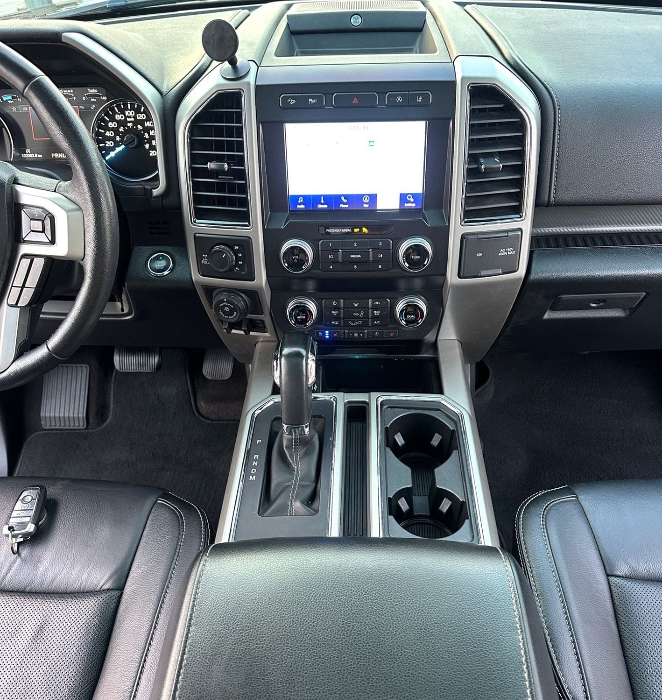 Ford F-150 LARIAT
