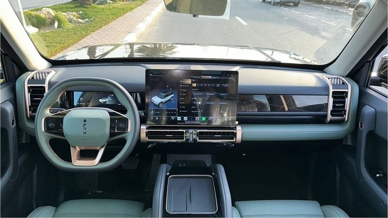 Chery iCar 03 CHERY ICAR EQ3 ELECTRIC CAR(4x2) (80,000 AED, export price) 2025YM