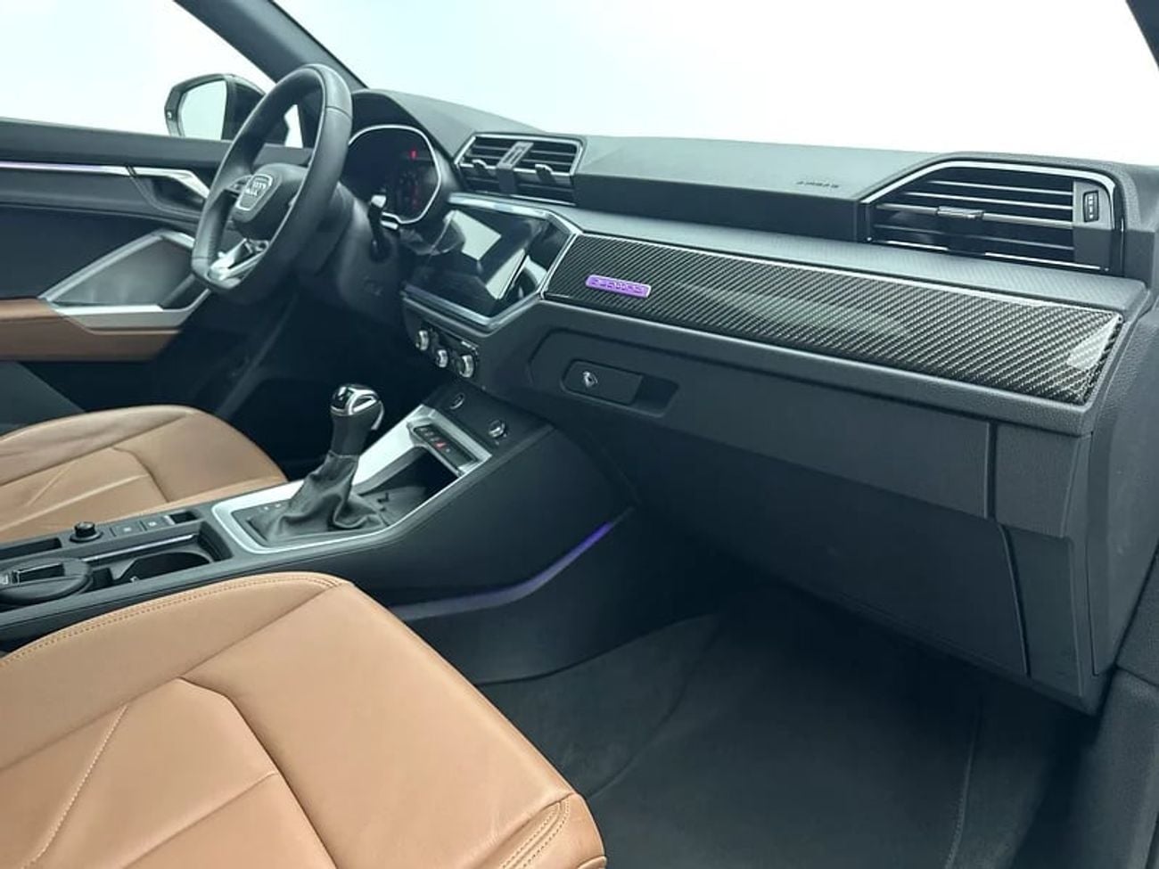 أودي Q3 40 TFSI S-LINE SPORTBACK quattro 180hp (Ref# 1172633)