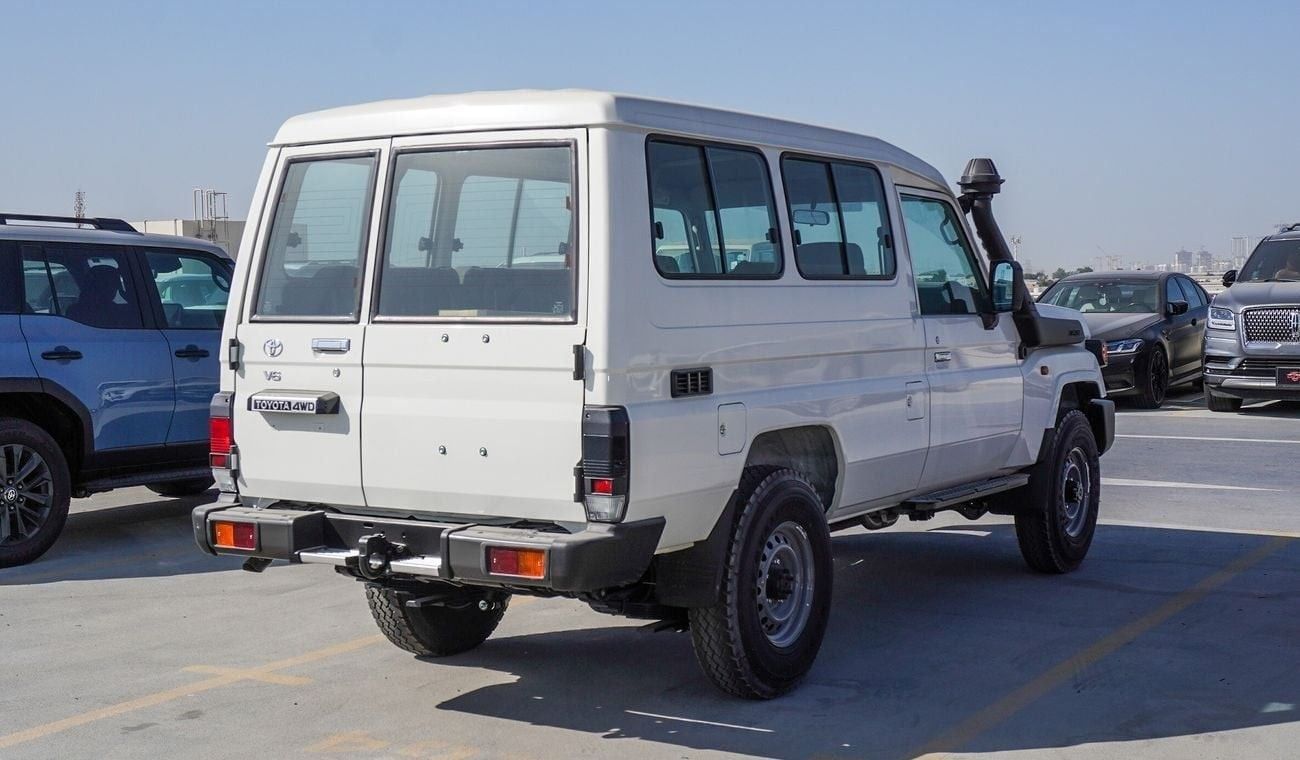 Toyota Land Cruiser 70 4.0L V6  M/T