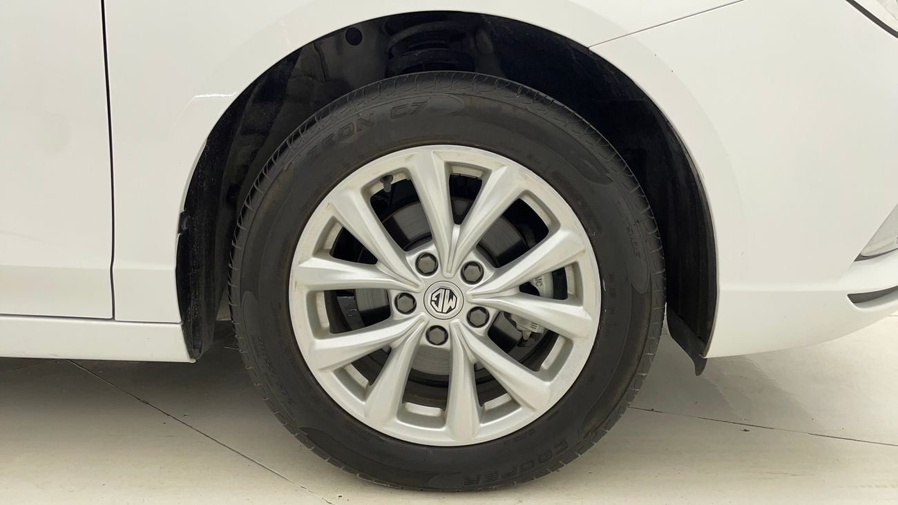 MG 5 STD 1.5 | Zero Down Payment | Home Test Drive