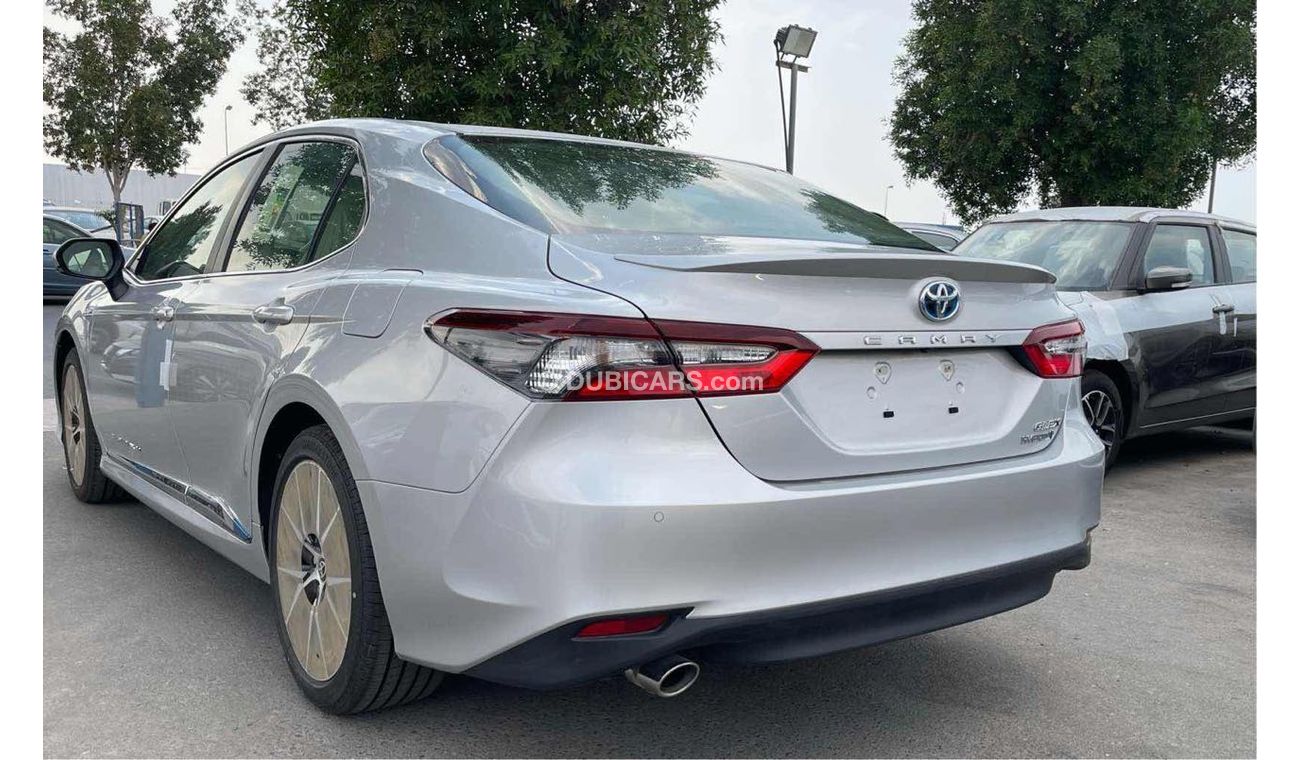 Toyota Camry Toyota Camry 2022 GLE 2.5L 4cyl Hybrid,  HEV, 4dr sedan, , FWD, A/T, Silver Color