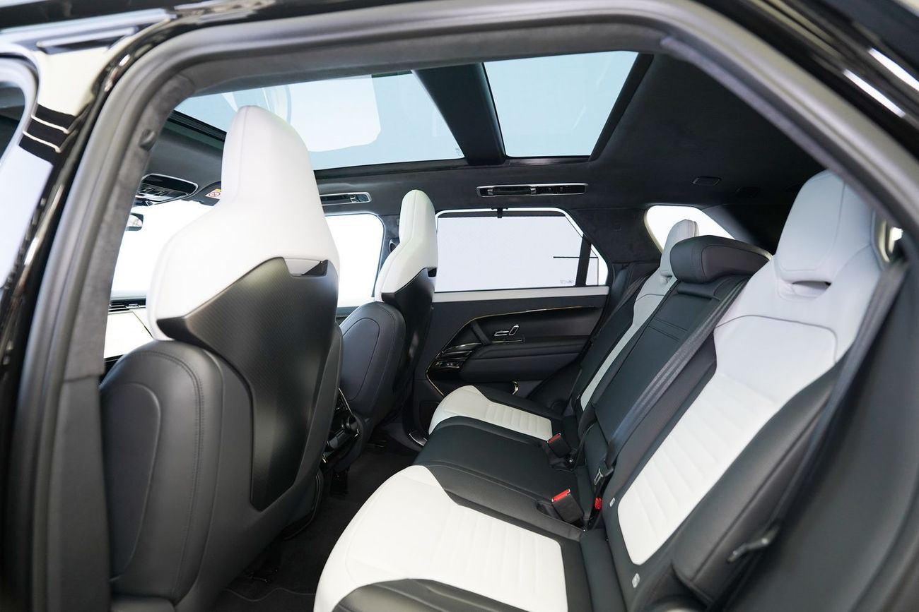 Land Rover Range Rover Sport SV Edition Two P635 4.4L SV Edition One P635 4.4L