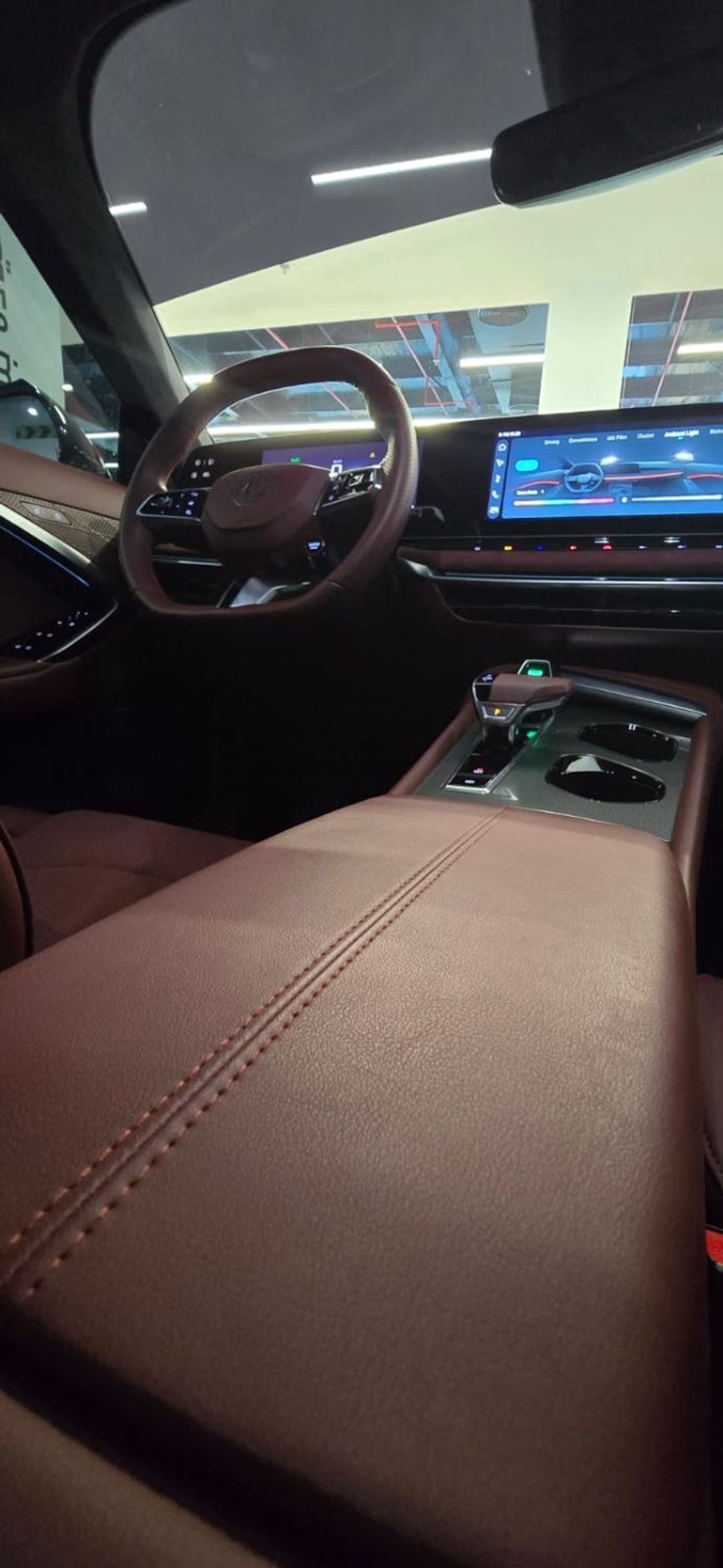 أم جي 7 LUX 2.0L Turbo
