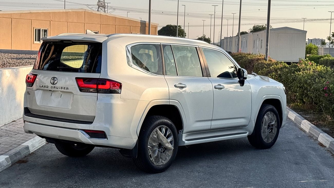 Toyota Land Cruiser 300 ZX 3.3L DIESEL A/T Floor 5-SEATS EURO SPECS 2023 0Km (EXPORT OFFER)