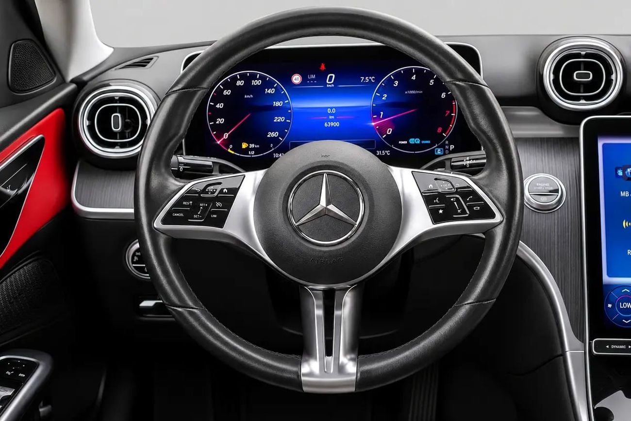 Mercedes Benz C300 STD (NON GCC) C300 German Specs