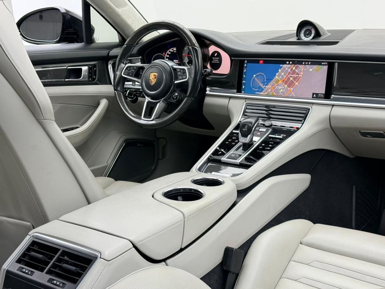 Porsche Panamera TURBO SPORT TURISMO 2018 Porsche Panamera Turbo Sport Turismo, Full Porsche Service History, Sport Chrono Package, GCC