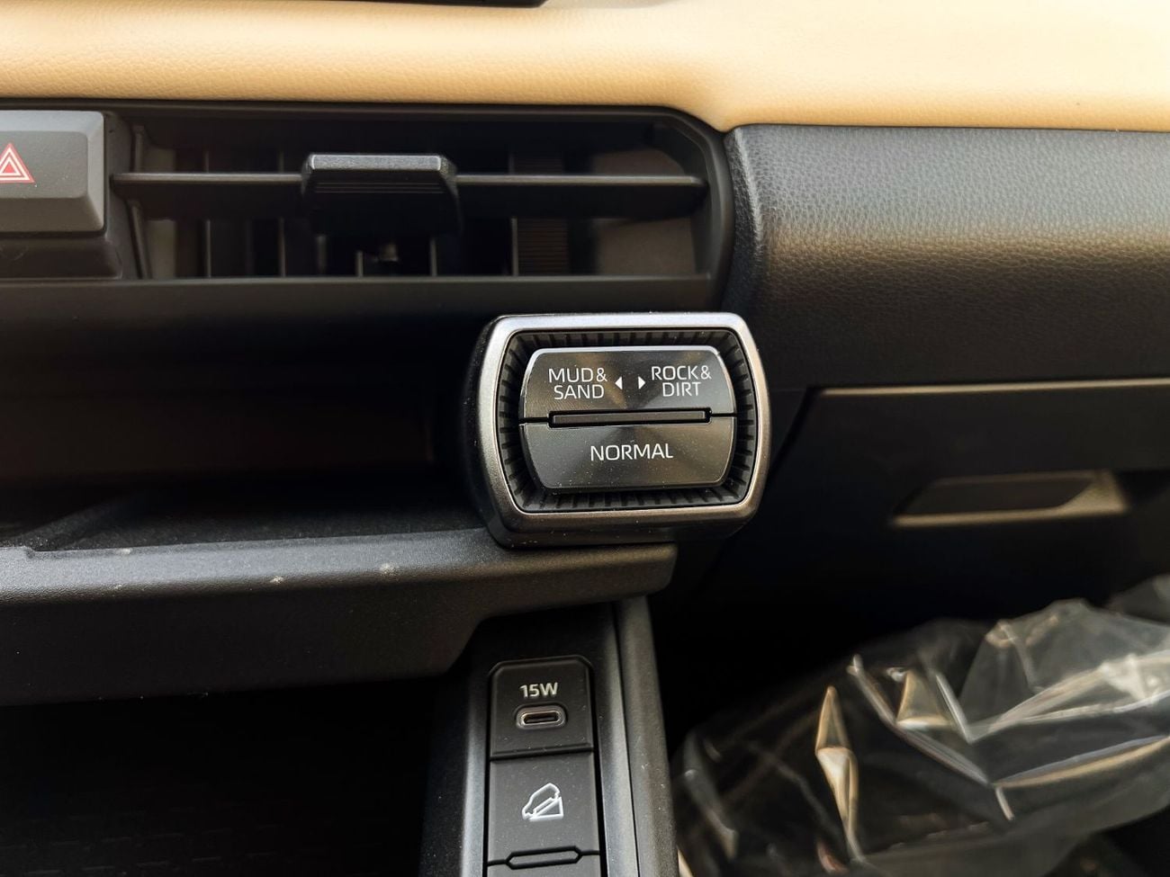 تويوتا راف ٤ EXPORT ONLY - TOYOTA RAV4 2.0L LE