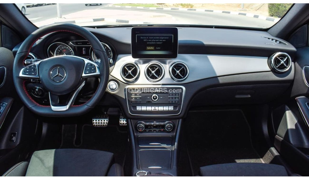 Mercedes-Benz GLA 180 Mercedes GLA180 AMG 2020