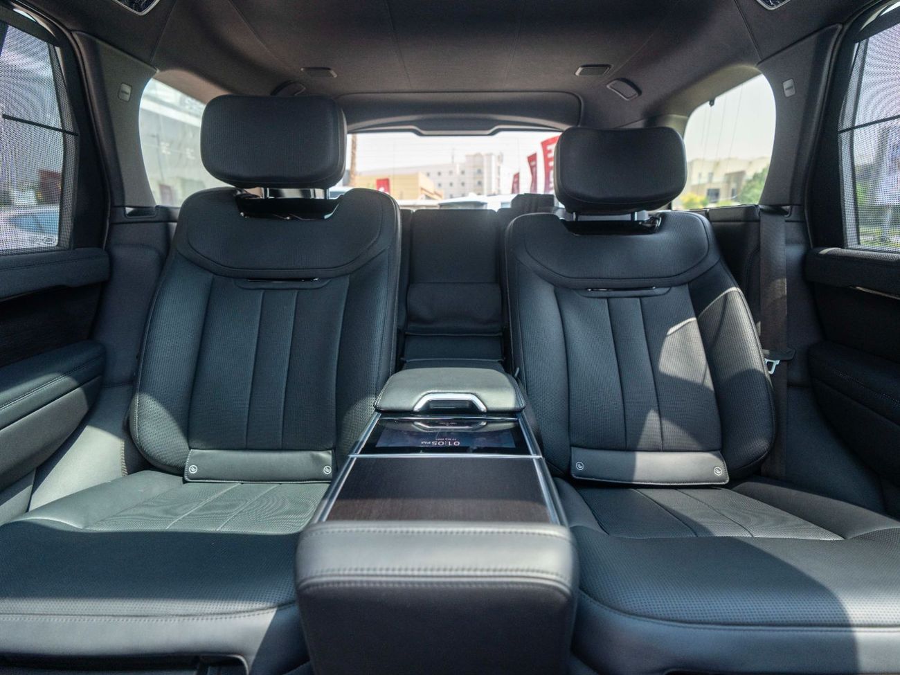 لاند روفر رينج روفر SV LWB P530 TOP OPTION