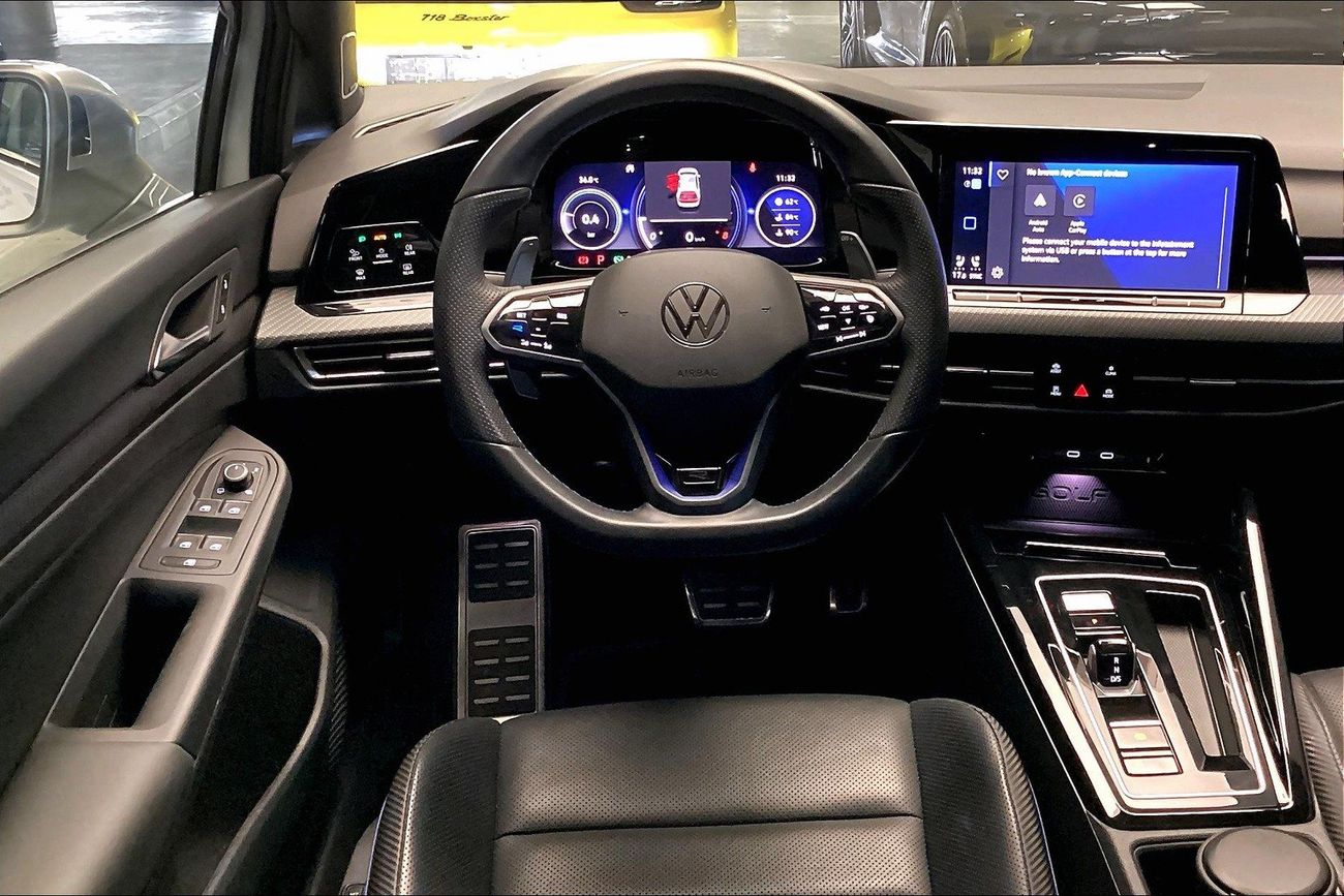 فولكس واجن جولف R | National Day Celebration | شامل الضمان | 0 ﺪﻔﻋﺓ ﺃﻮﻟﻯ