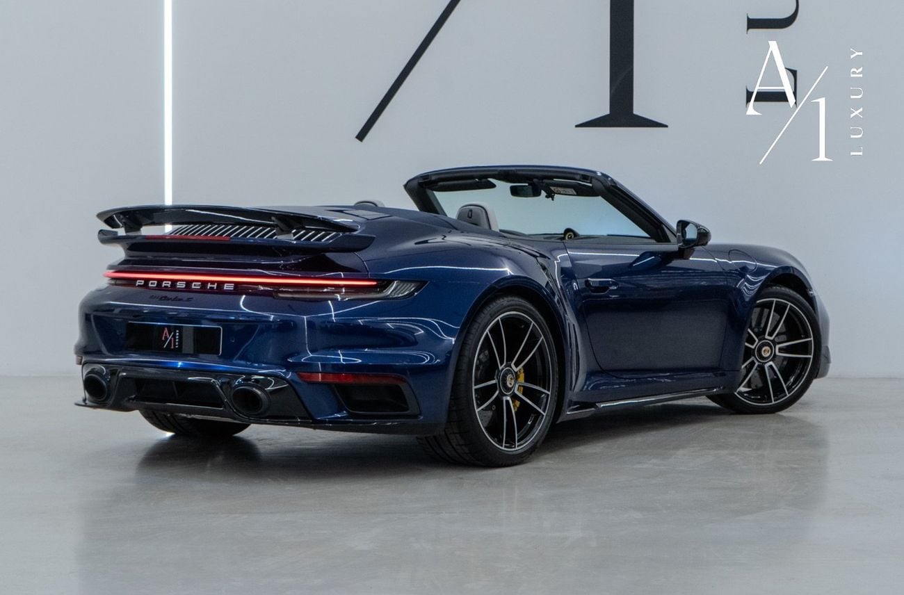 Porsche 911 TURBO S 3.8L (645 HP) Convertible 2022 Porsche 911, Sport Chrono Package, Full Service Histo