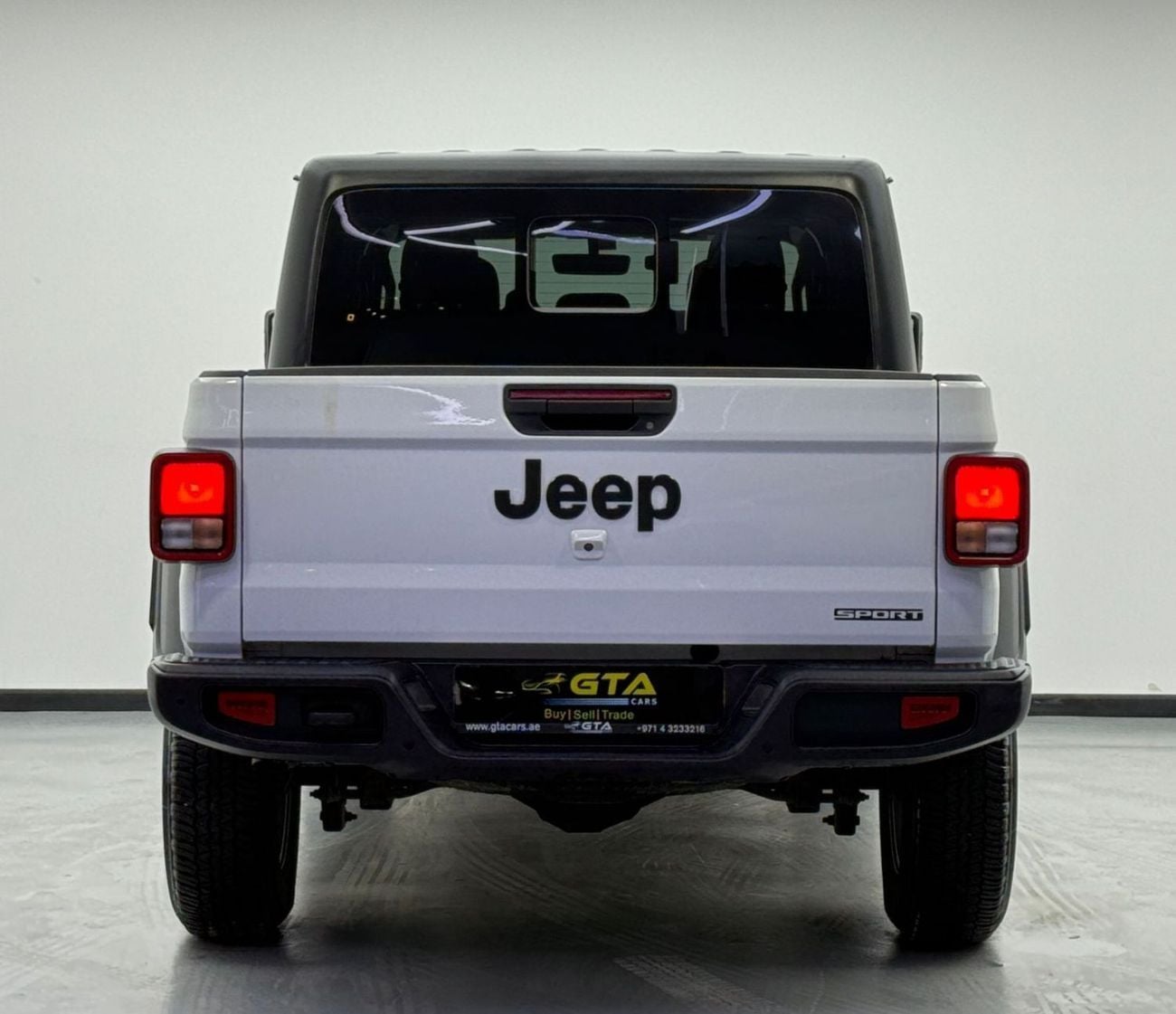 جيب جلادياتور 2020 Jeep Gladiator Sport, 2026 Jeep Warranty, Full Jeep Service History, Low Km, GCC