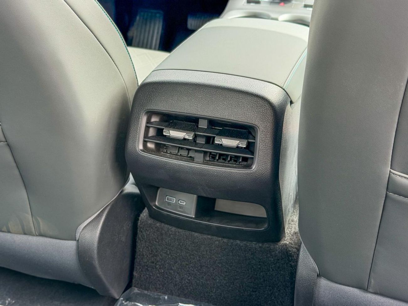 بي واي دي كين بلاس BYD QIN PLUS  2025 1.5L DM-i Hybrid